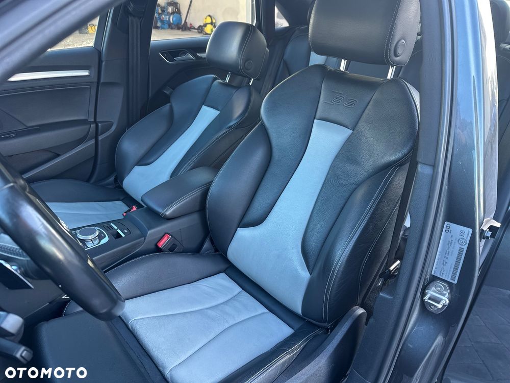 Audi S3 S tronic - 19