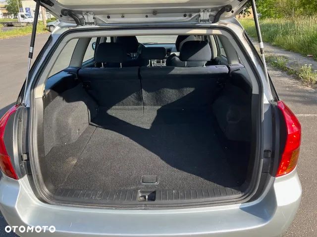 Subaru Legacy Kombi 2.0 4WD - 15