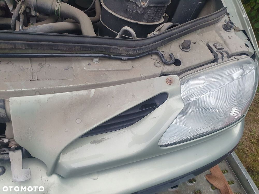 obudowa filtra powietrza Renault Megane 1 I 97r sedan 1.6 B 90kM przed FL - 5