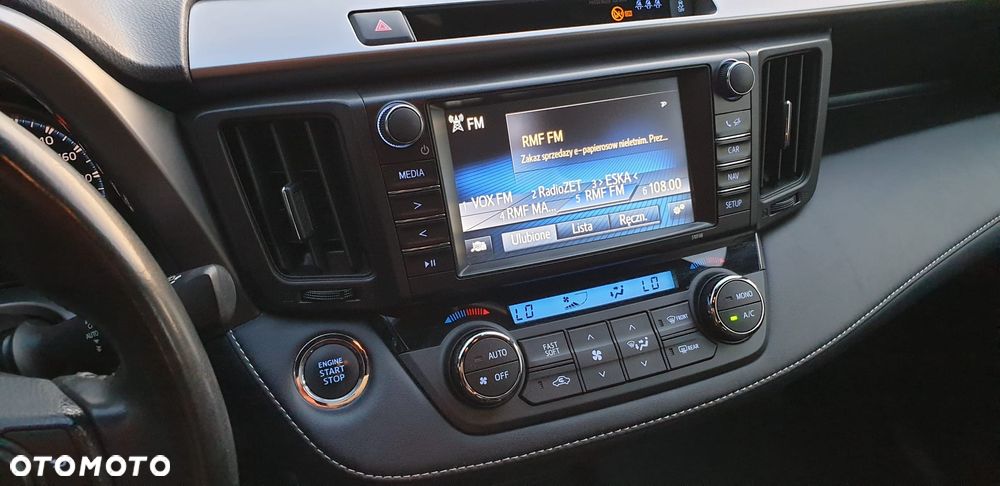 Toyota RAV4 - 24