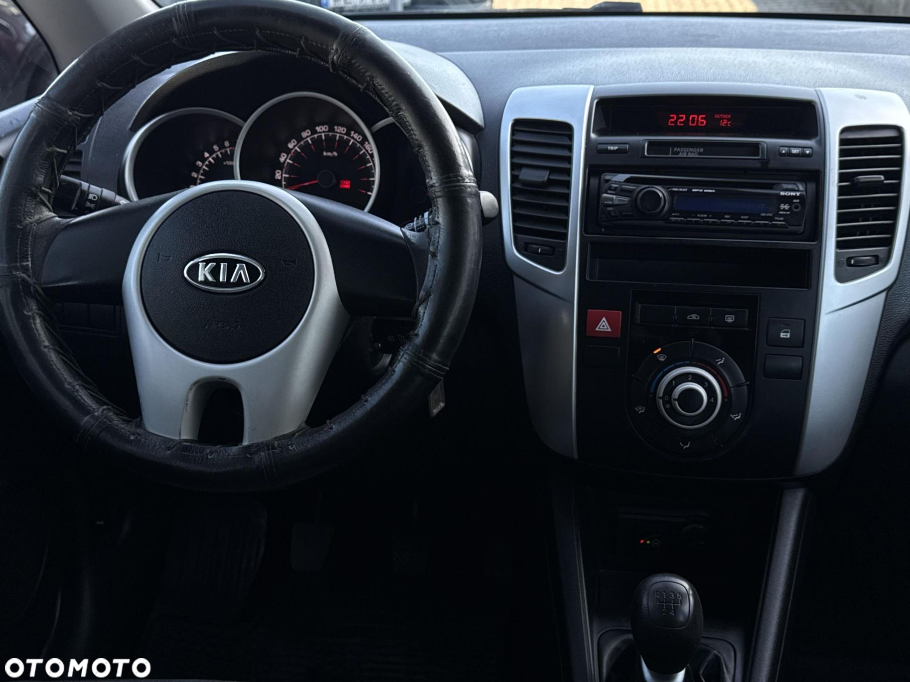 Kia Venga 1.4 S - 12