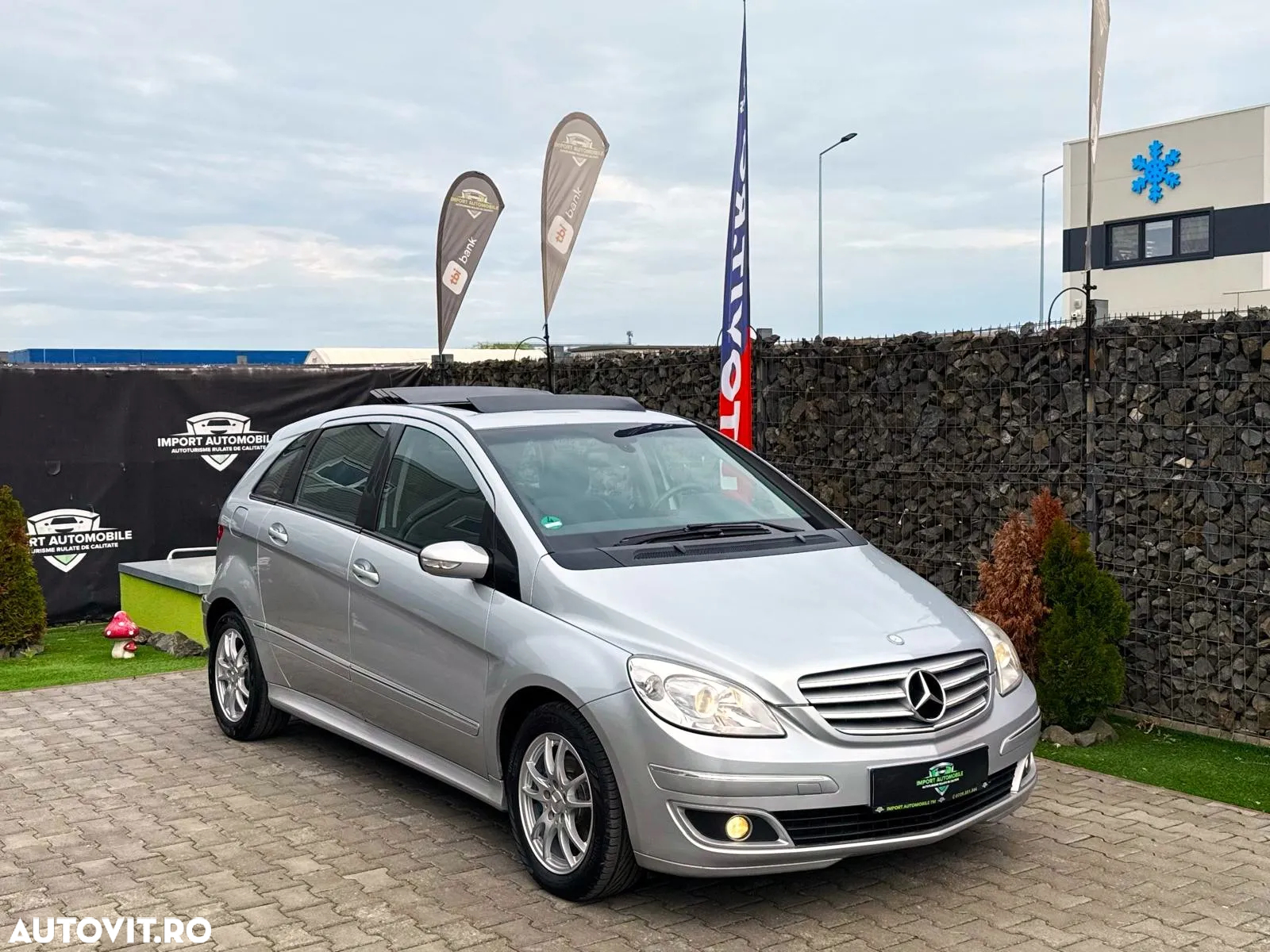 Mercedes-Benz B - 8