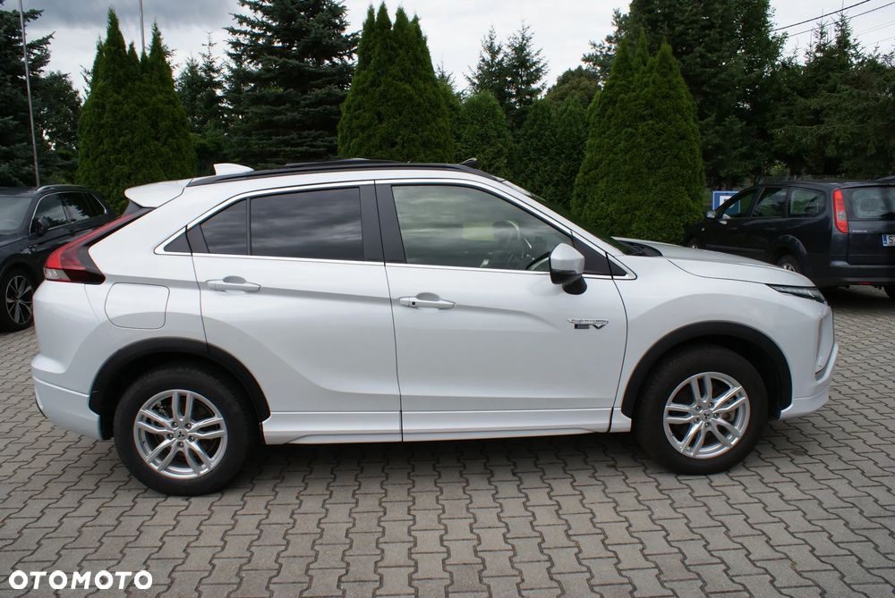 Mitsubishi Eclipse Cross 4WD Top - 22