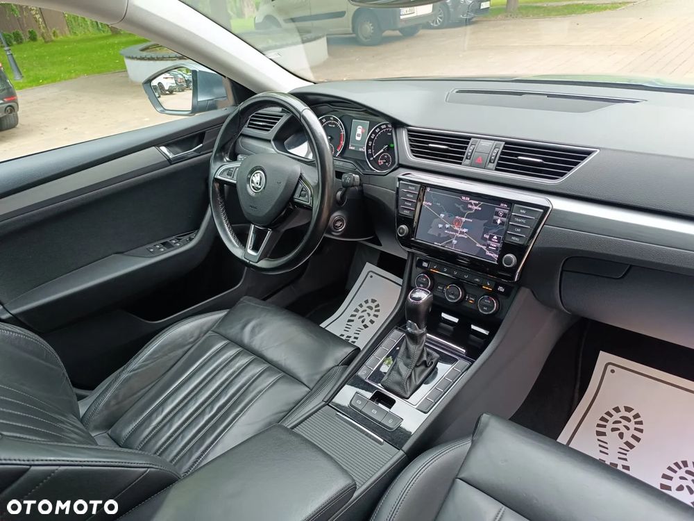 Skoda Superb 1.4 TSI ACT DSG Ambition - 33