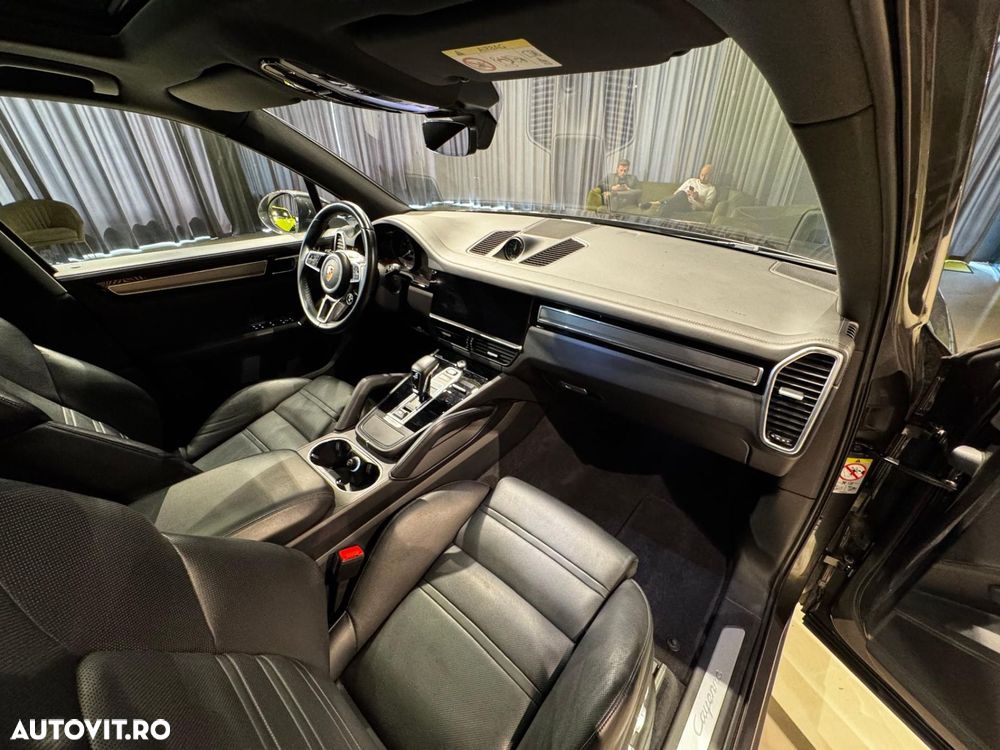 Porsche Cayenne - 15