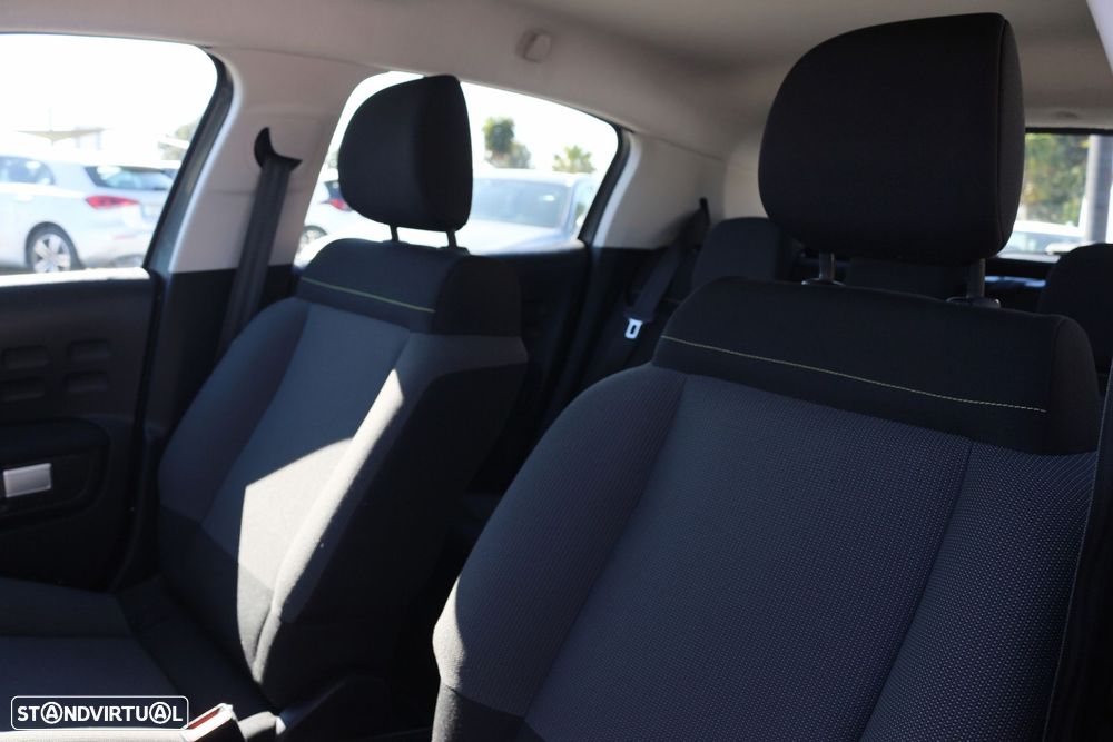 Citroën C3 1.2 PureTech Shine EAT6 - 33