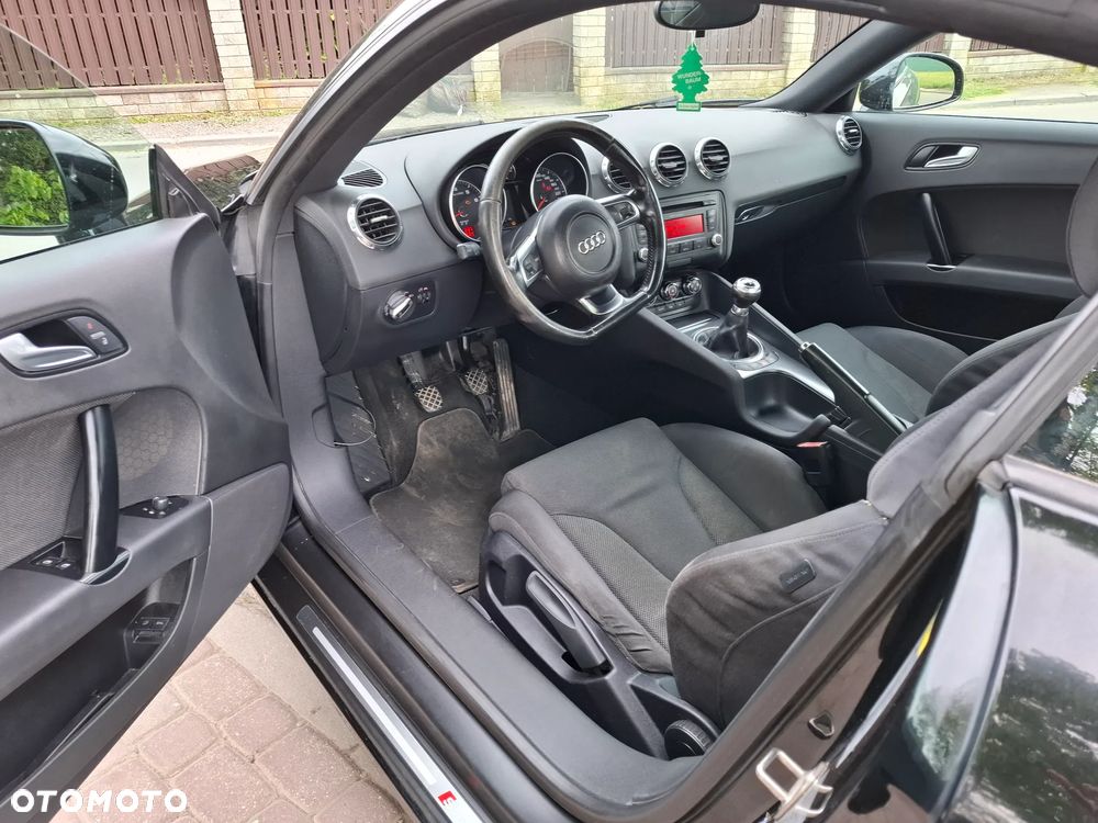 Audi TT Coupé - 14
