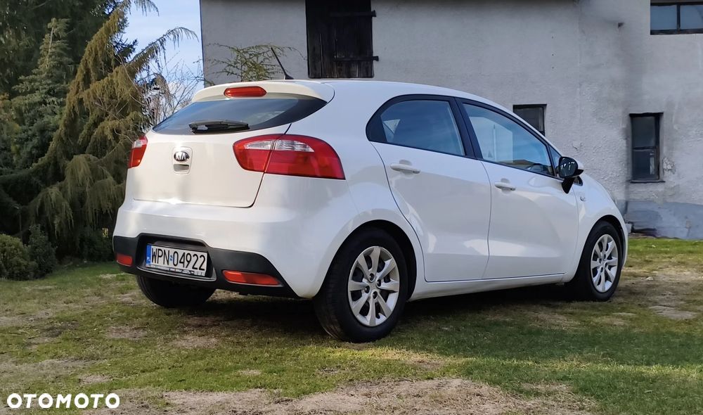 Kia Rio - 3