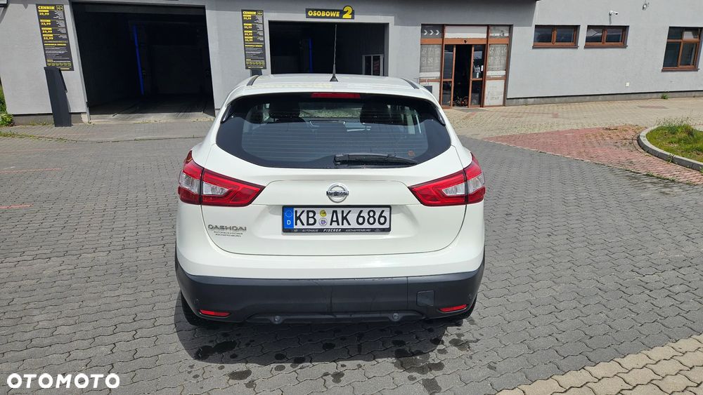 Nissan Qashqai 1.2 DIG-T N-Connecta EU6 - 6