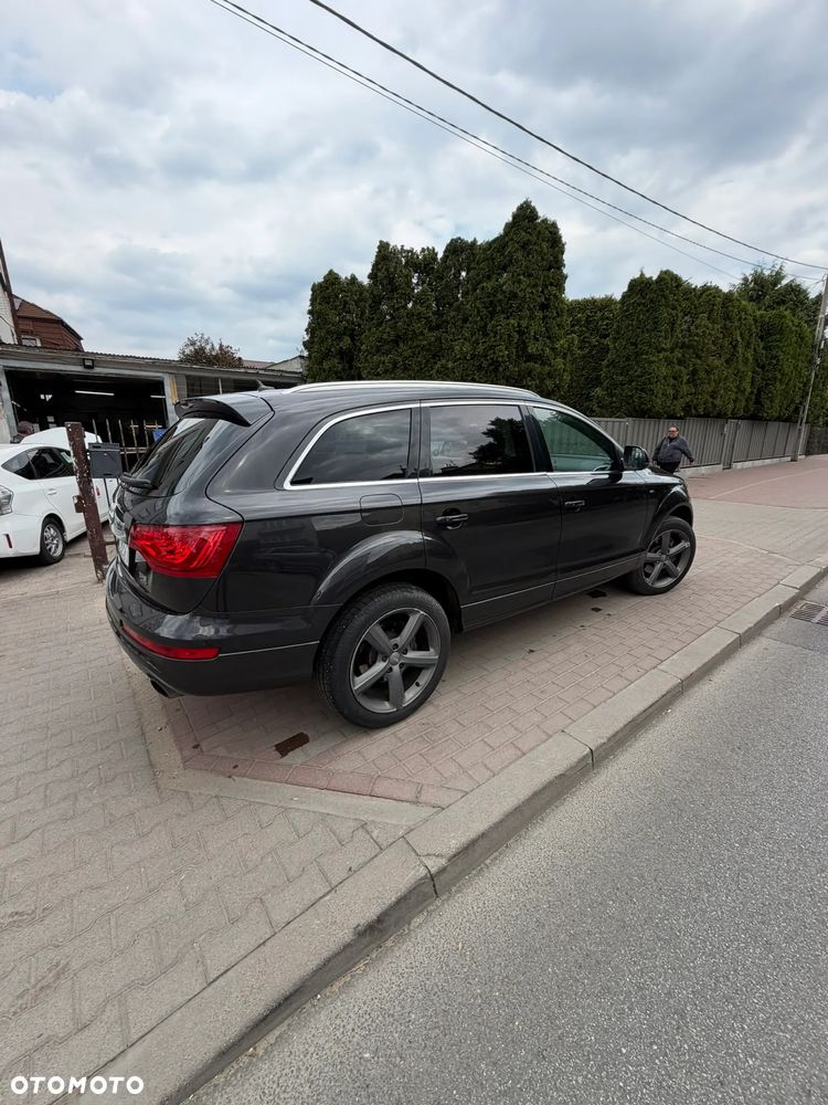 Audi Q7 - 7