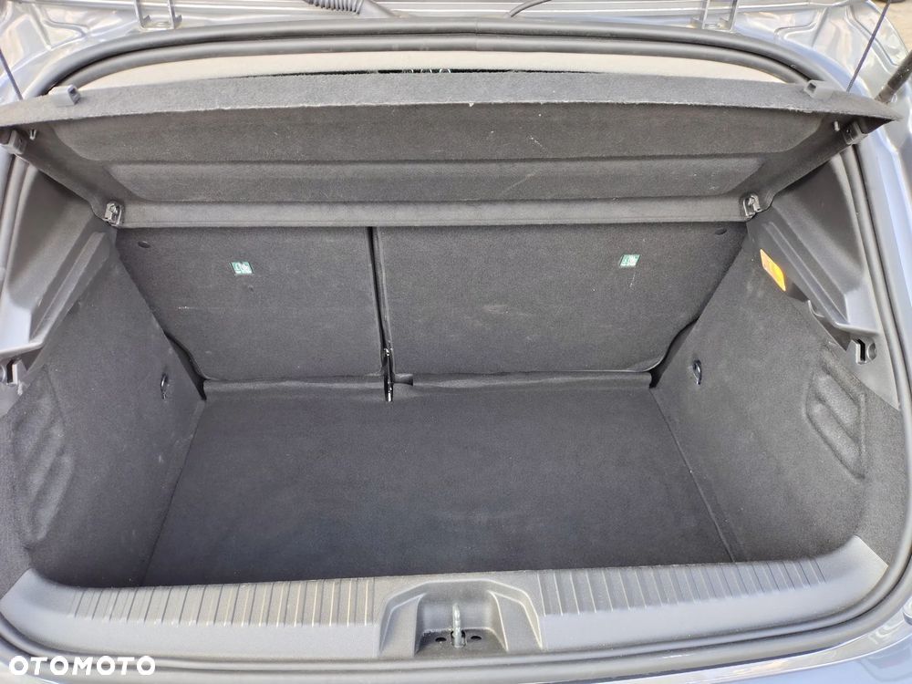 Renault Clio - 13