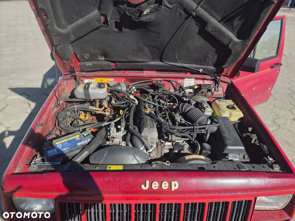 Jeep Cherokee 4.0 Limited - 5