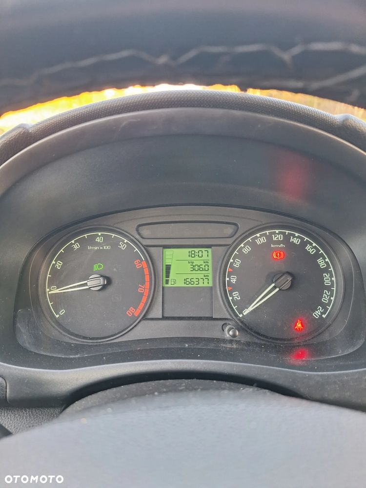 Skoda Fabia 1.2 12V Comfort - 4