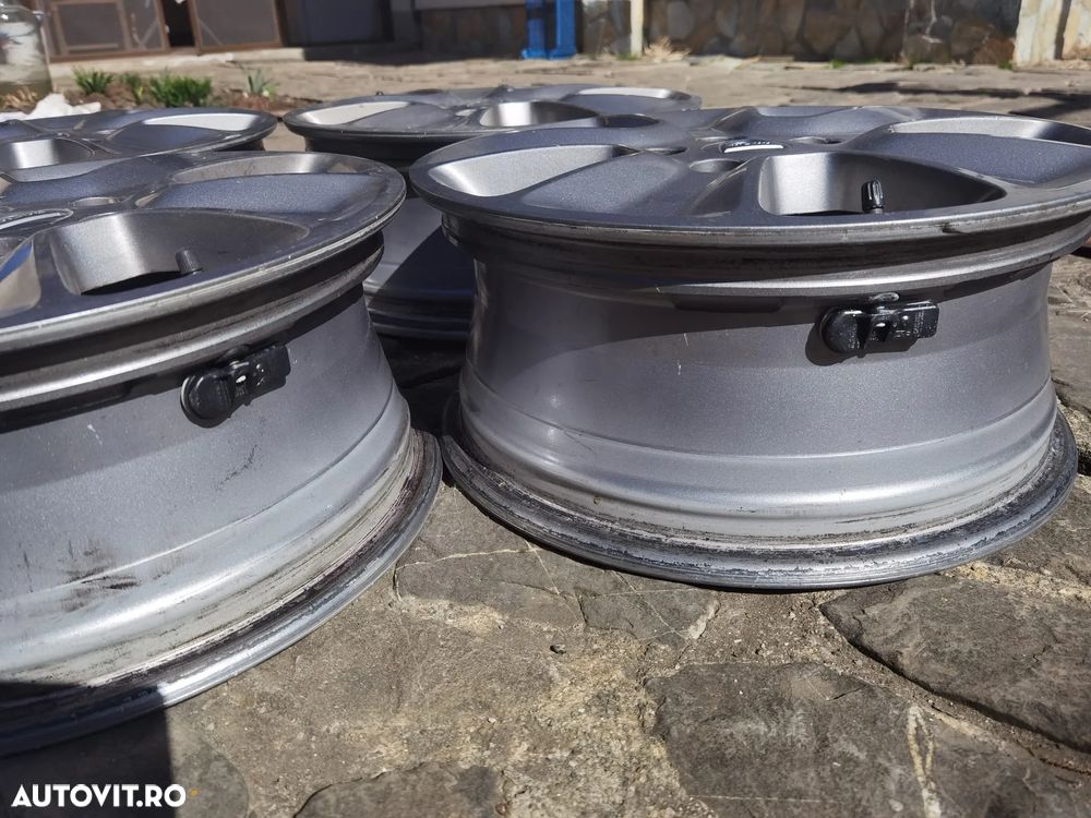 Set Jante originale Duster 215/65/R16, Model Thema, - 2