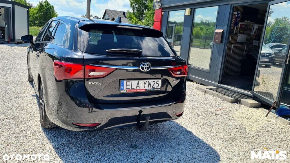 Toyota Avensis - 40