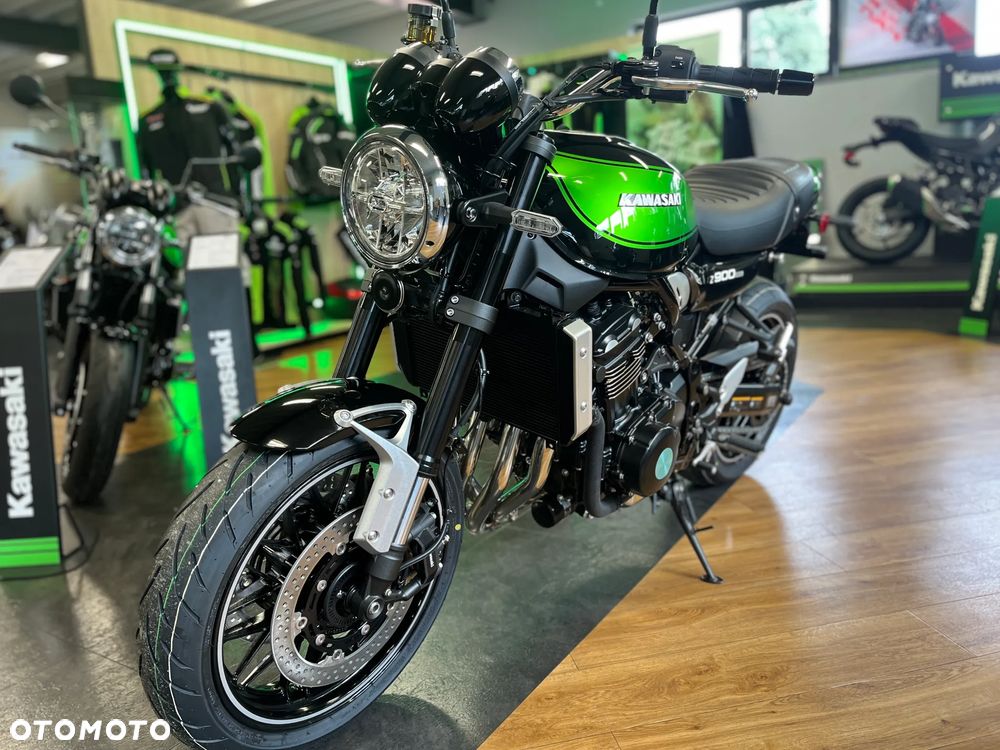 Kawasaki Z 900 RS - 2
