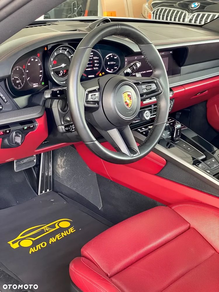 Porsche 911 Carrera S PDK - 11