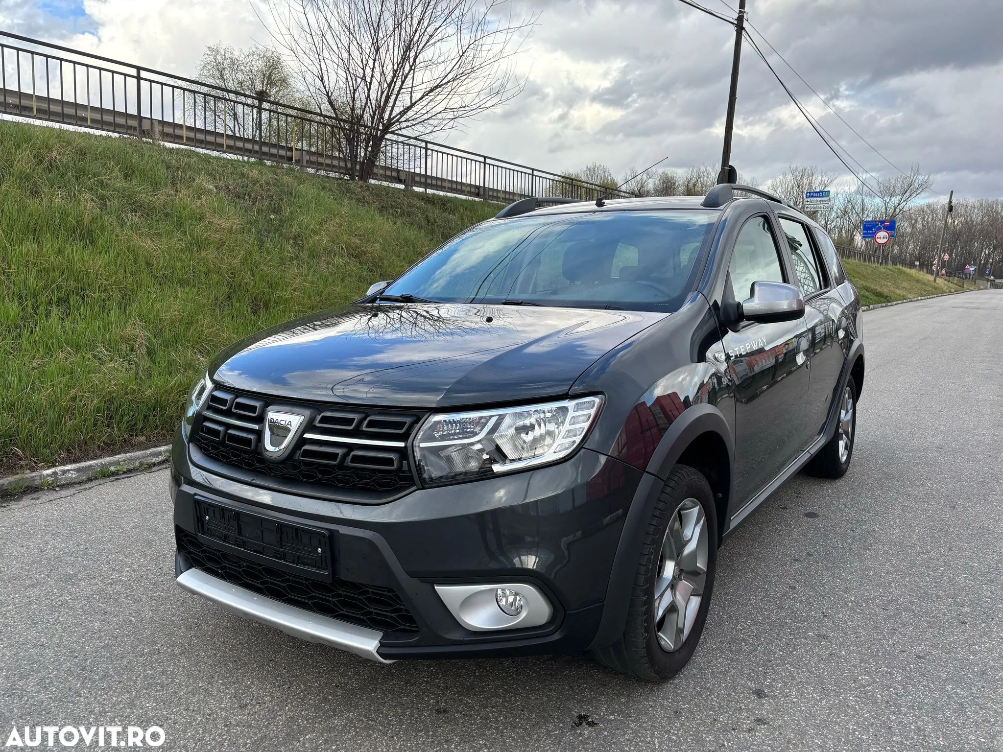 Dacia Logan Stepway MCV 1.5 Blue dCi Prestige - 1