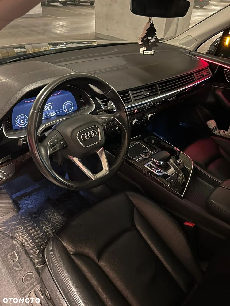 Audi Q7 3.0 TFSI Quattro Tiptronic - 12