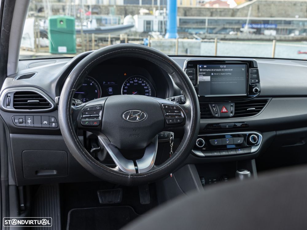 Hyundai i30 CW - 14