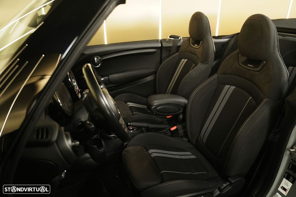 MINI Cabrio Cooper Auto - 22