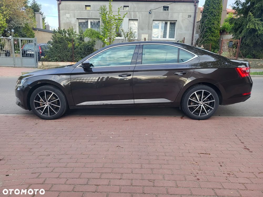 Skoda Superb 2.0 TDI 4x4 Ambition - 6