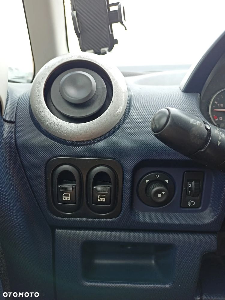 Peugeot 1007 - 10