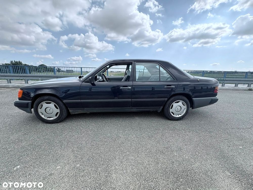 Mercedes-Benz W124 (1984-1993) - 10