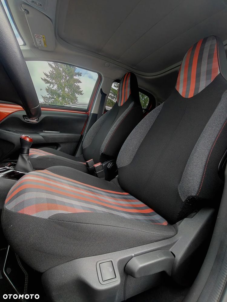 Peugeot 108 - 14