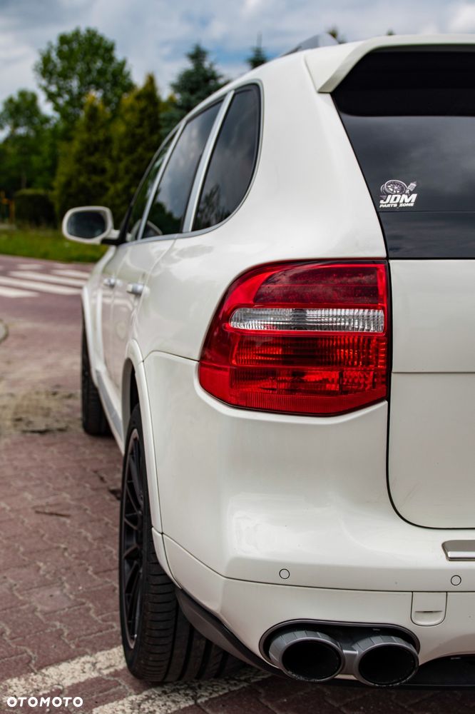 Porsche Cayenne Turbo - 27