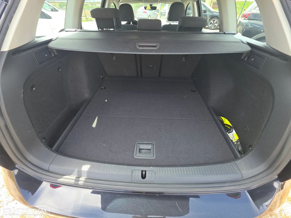 VW Golf Variant 1.6 TDi Confortline - 22