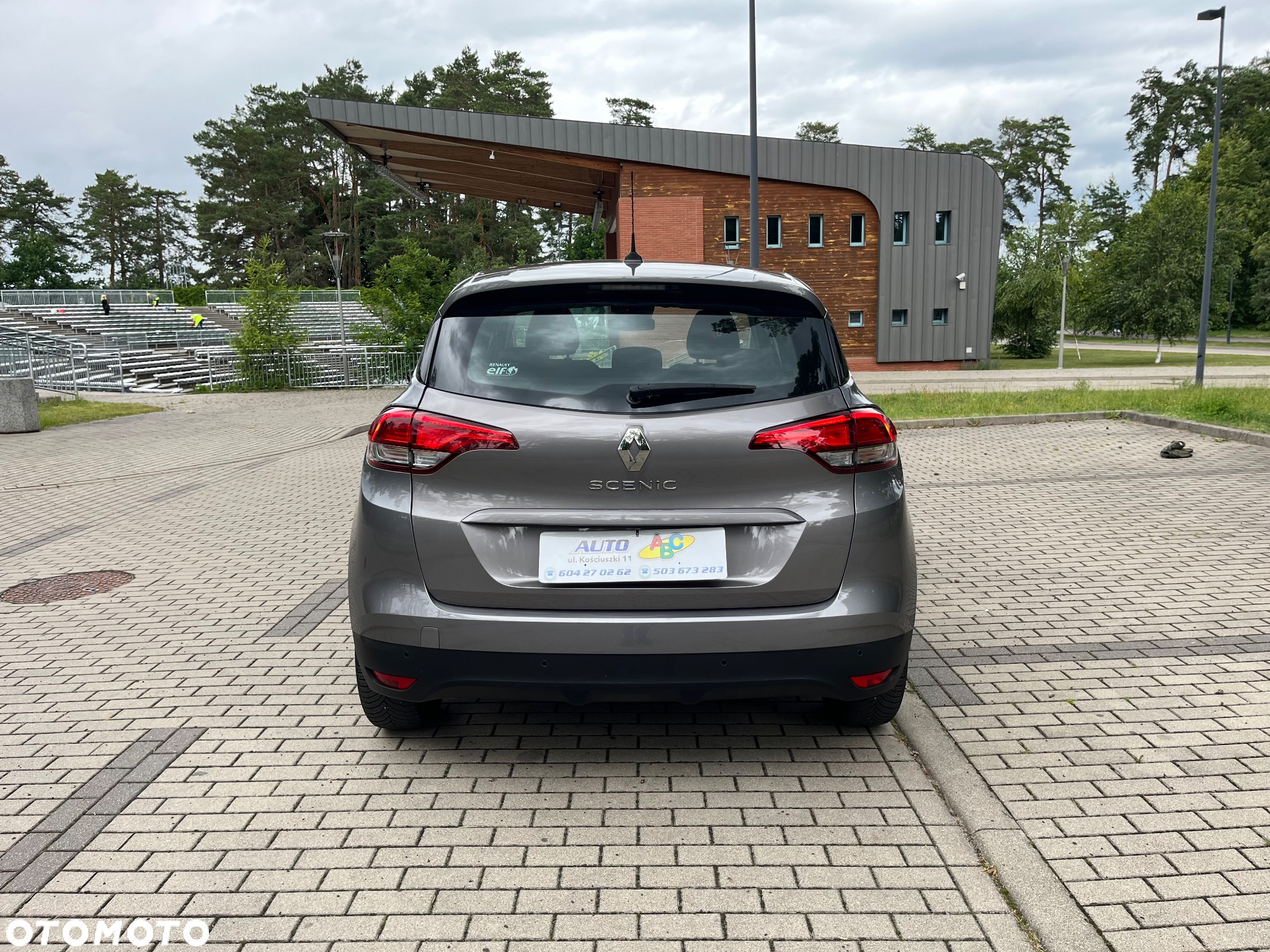 Renault Scenic 1.6 dCi Intens - 4