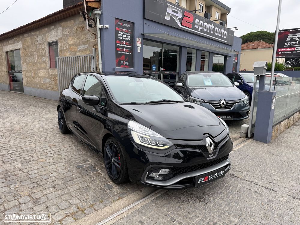 Renault Clio TCe 220 EDC R.S. Trophy