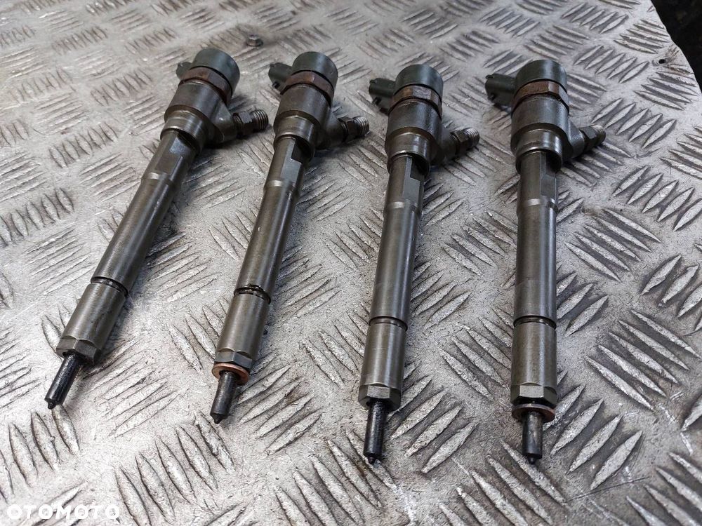 WTRYSK WTRYSKIWACZ KOMPLET KIA CEED I 2.0 CRDI 33800-27400 - 2