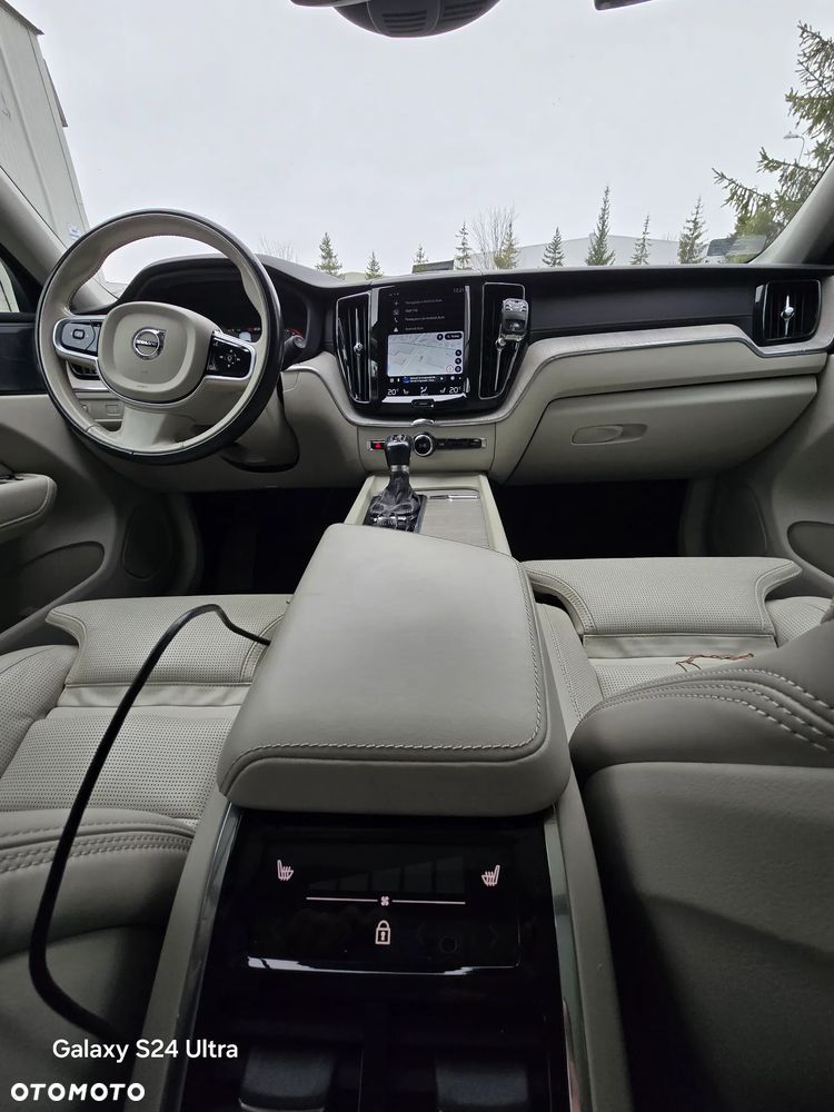 Volvo XC 60 T5 AWD Inscription - 11