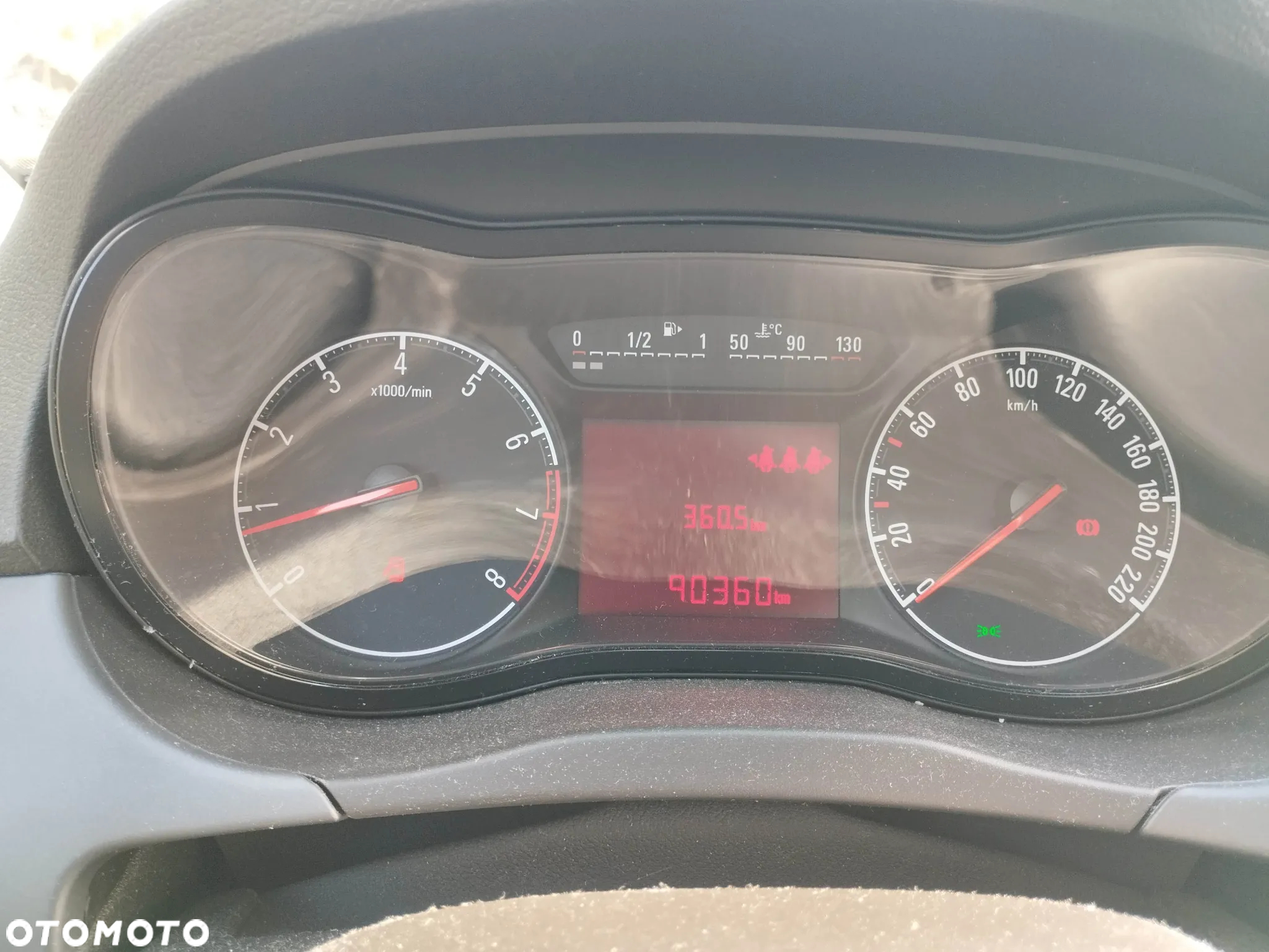 Opel Corsa 1.2 120 Jahre - 9