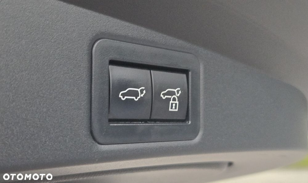 Toyota Corolla 2.0 Hybrid Style - 30