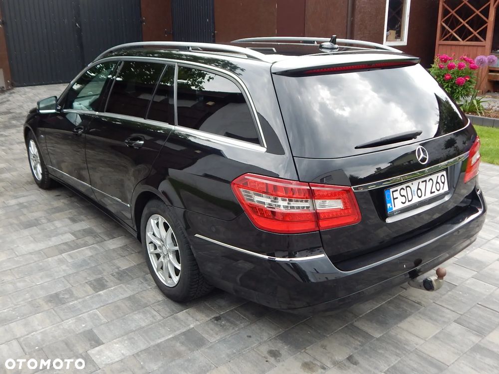Mercedes-Benz Klasa E 220 CDI DPF BlueEFFICIENCY Automatik Avantgarde - 7
