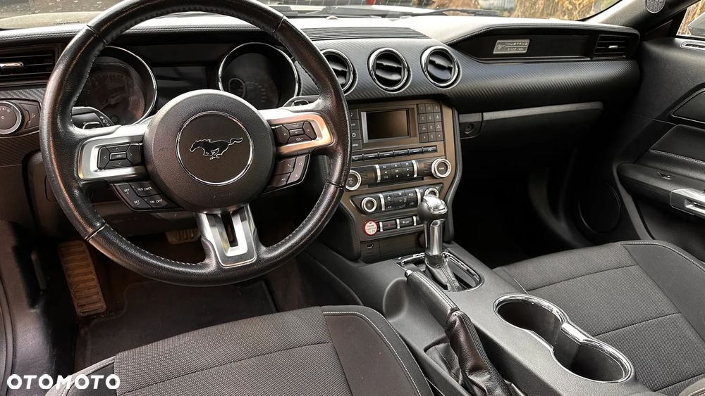 Ford Mustang 3.7 V6 - 14