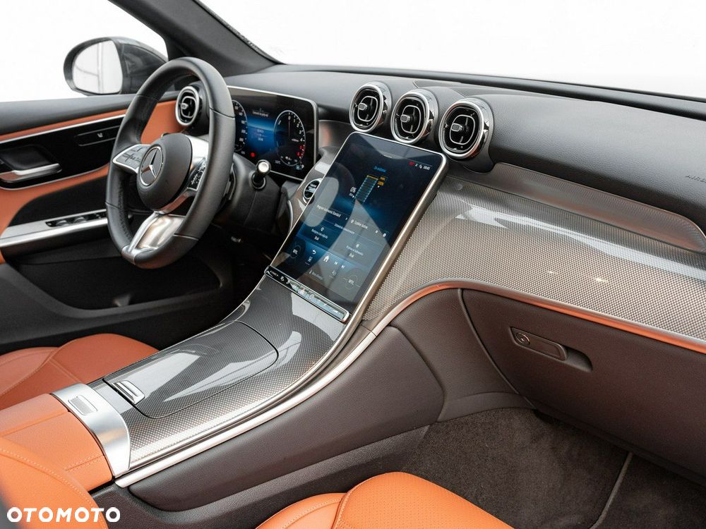 Mercedes-Benz GLC - 28