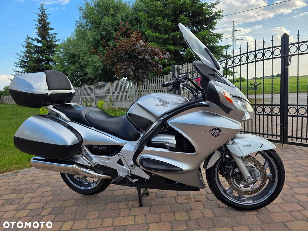 Honda ST - 3