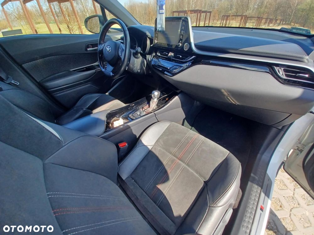 Toyota C-HR 1.8 Hybrid GPF GR Sport - 24