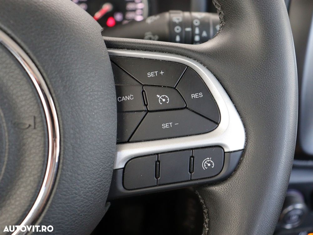 Jeep Renegade 1.6 M-Jet 4x2 M6 Longitude - 21