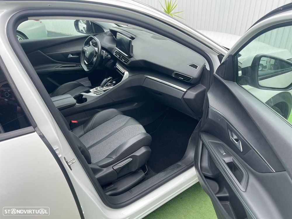 Peugeot 3008 1.5 BlueHDi Allure EAT8 - 11