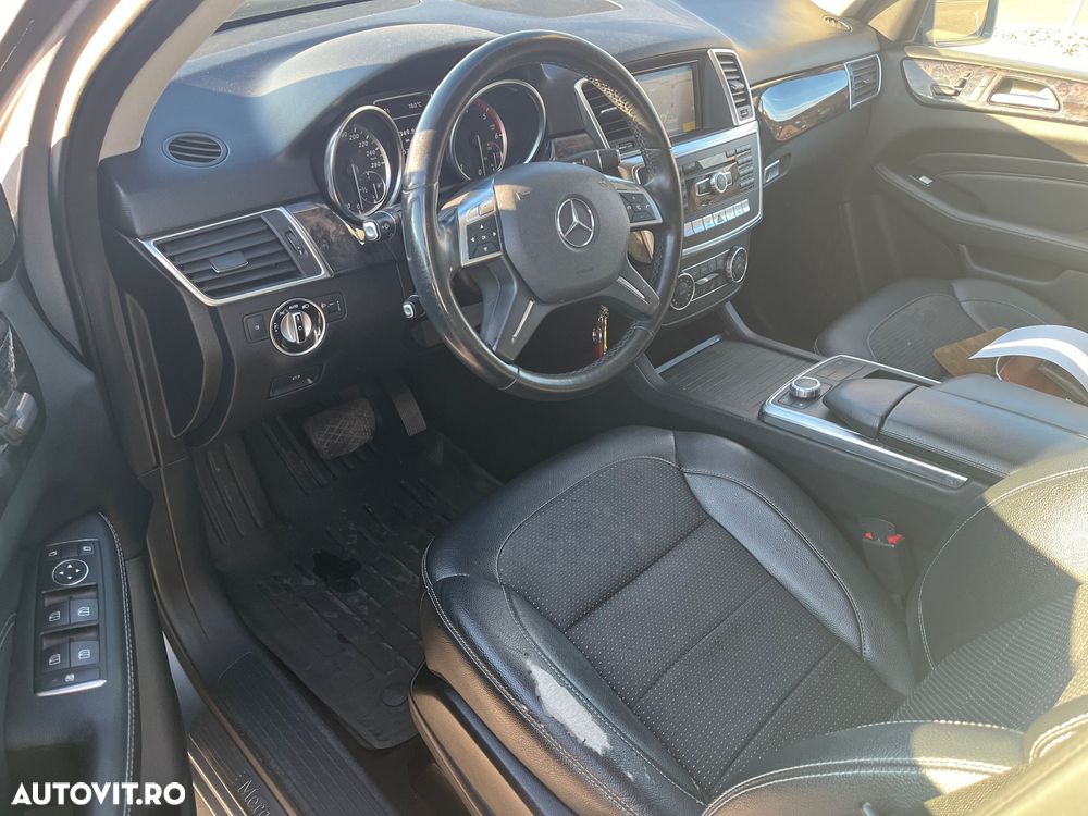 Mercedes-Benz ML 250 BlueTec 4MATIC Aut - 12