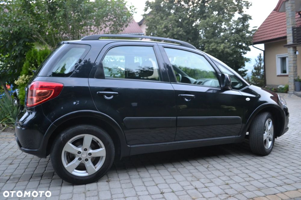 Suzuki SX4 1.6 Premium 4WD - 6