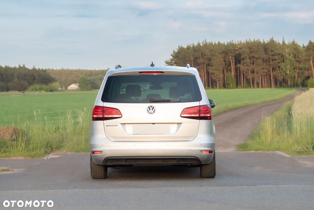 Volkswagen Sharan 2.0 TDI Comfortline DSG - 5