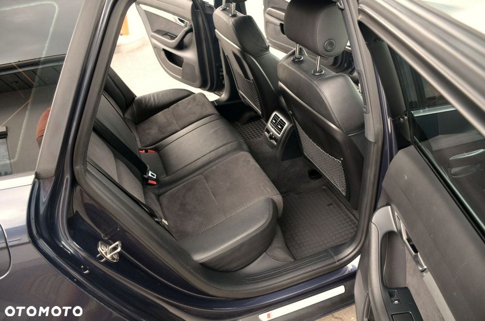 Audi A6 Avant - 17