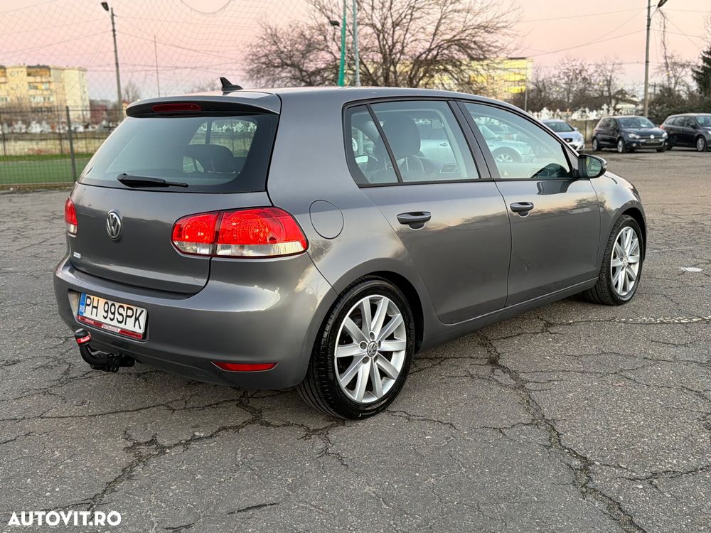 Volkswagen Golf 1.6 TDI DPF Highline - 6