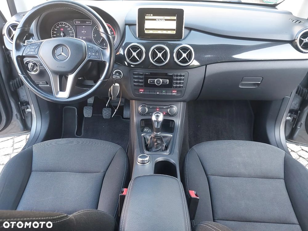 Mercedes-Benz Klasa B 180 CDI (BlueEFFICIENCY) - 17